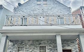3 Bedrooms In 2Nd Floor Modern Brooklyn Home, Close To J Train